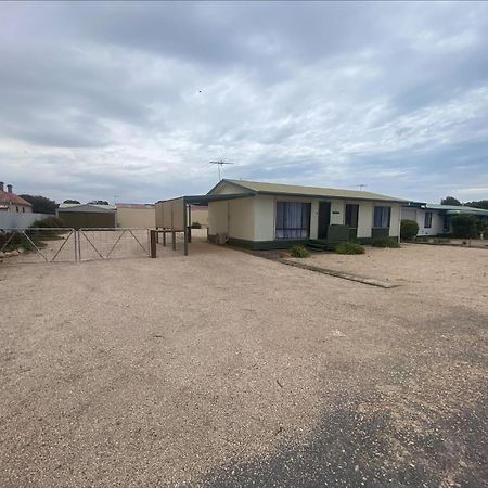 Hidden Gem Villa Stansbury Exterior photo